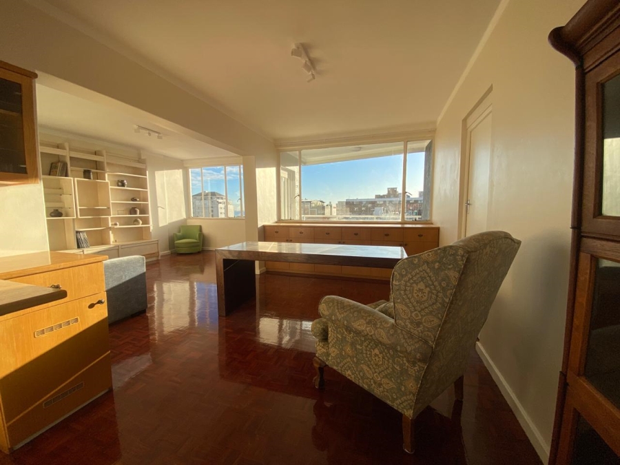 To Let 2 Bedroom Property for Rent in Sea Point Western Cape
